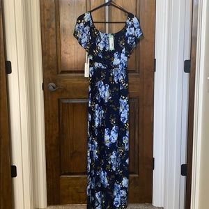 Nine Britton Off the Shoulder Maxi